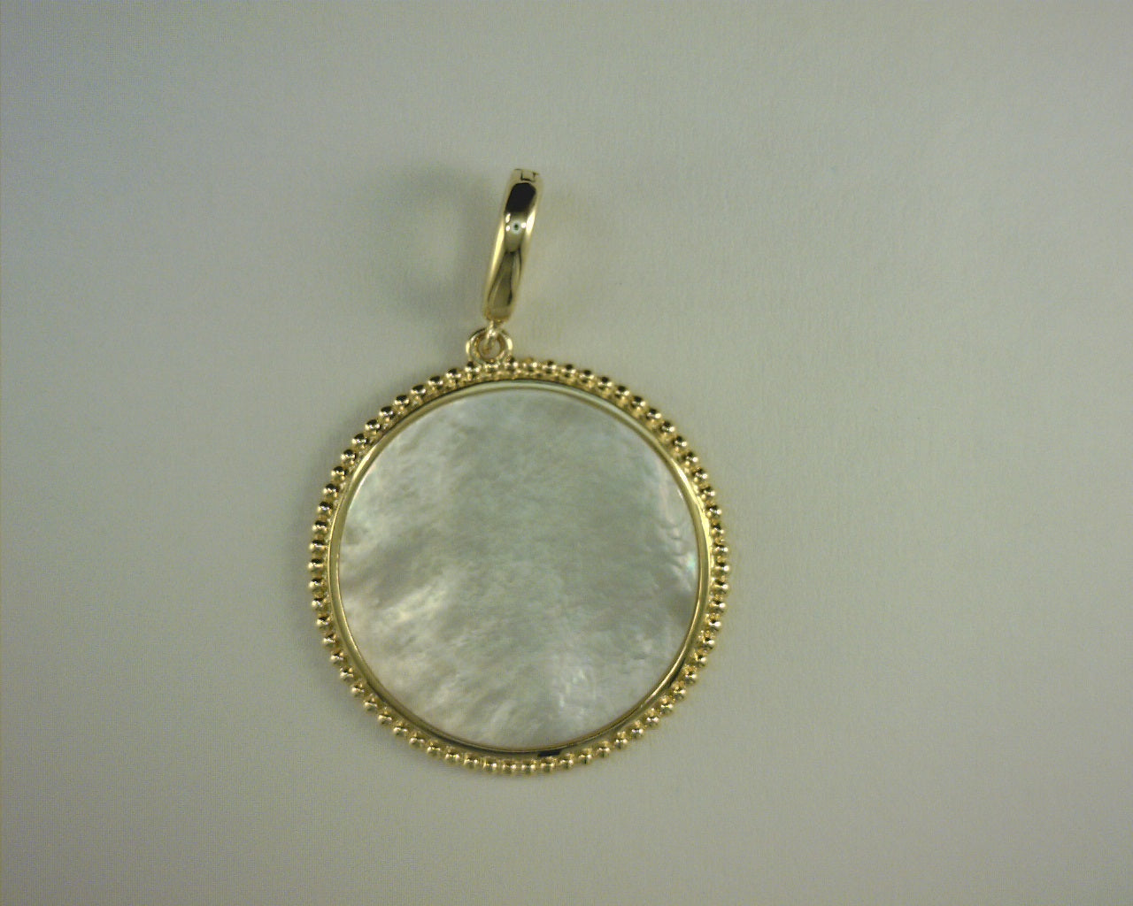 Gabriel NY 14K Yellow Gold Round Mother of Pearl Inlay Pendant S1978185