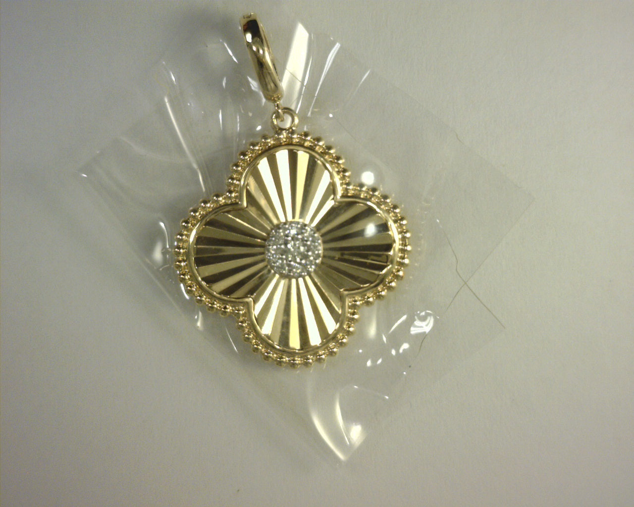 Gabriel NY 14K Yellow Gold Bujukan Diamond Cut Diamond Clover Medallion Pendant .15ct S1937834