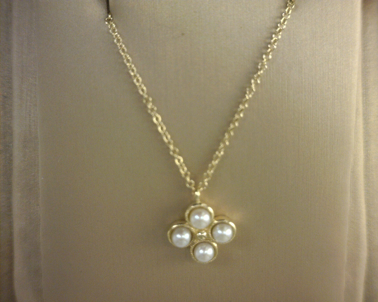 Gabriel NY 14k Yellow Gold Pearl Flower Pendant .17ct S1403770