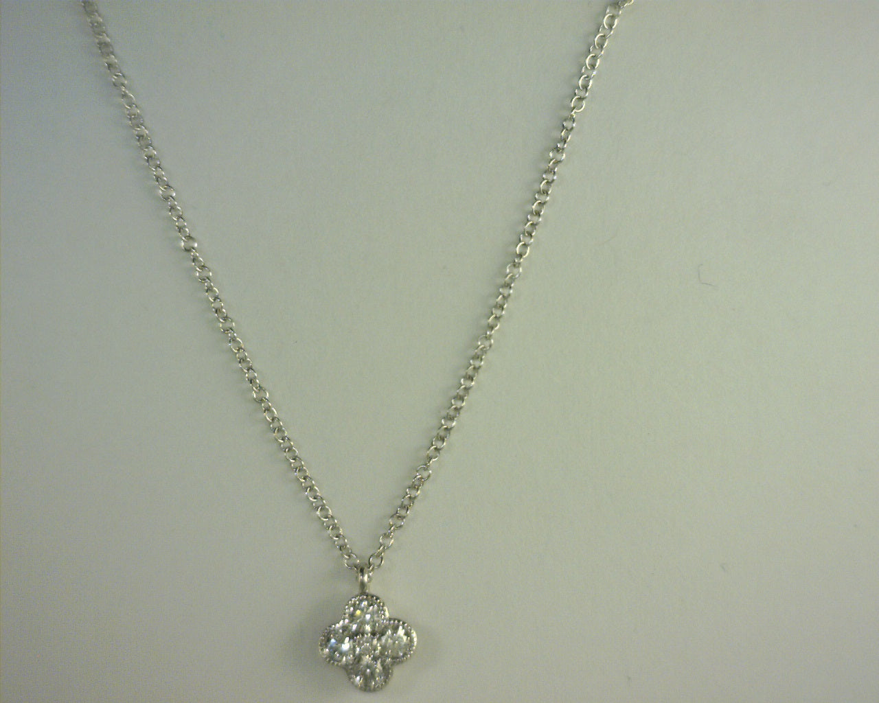 Gabriel NY 14K White Gold Diamond Clover Pendant Necklace .24ct S2003632