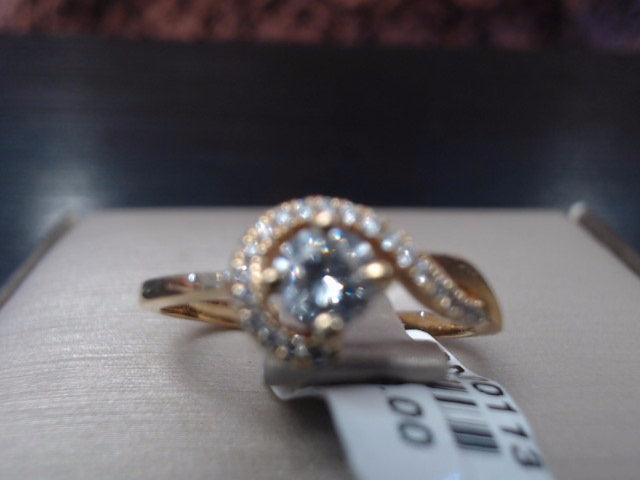 18 Karat Contemporary Engagement Ring