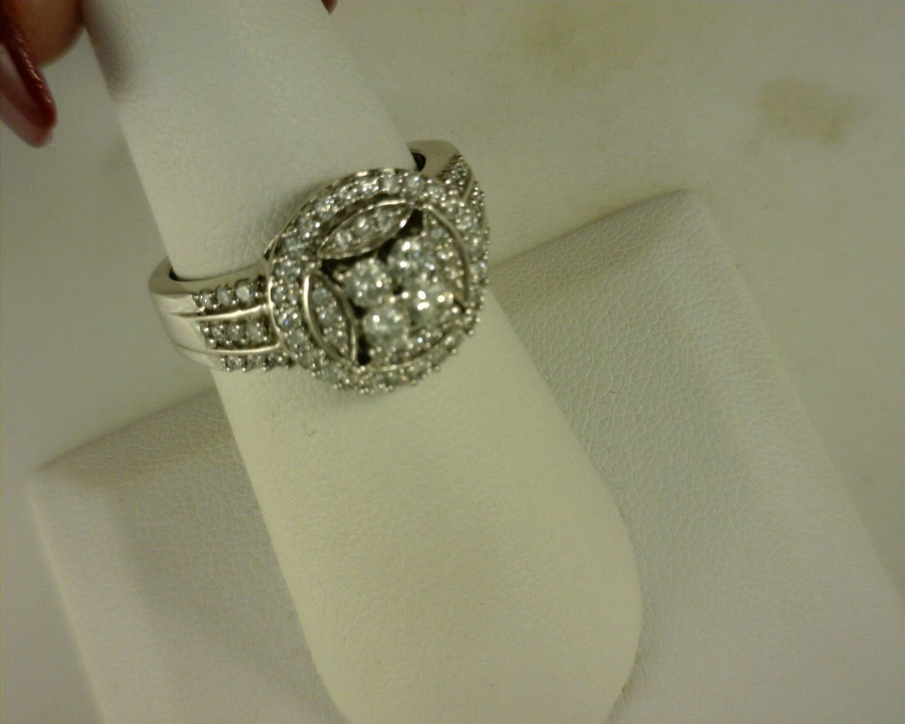 10KTW 1.0CTW DIAM RING