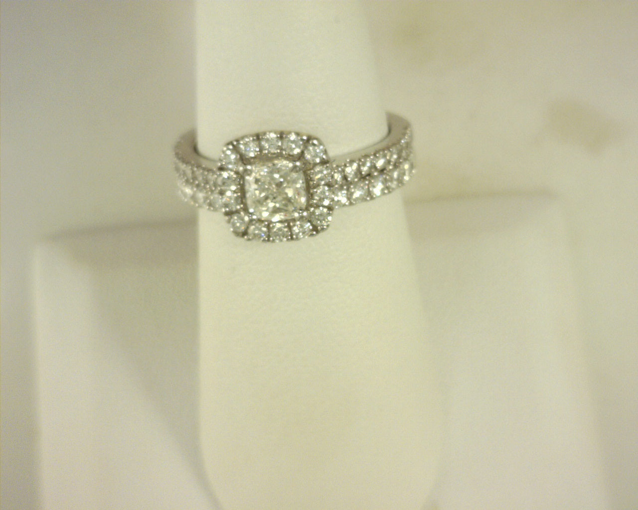 Diamond Bridal Set 2.20cttw 14K White Gold<br>Center 1.0ct SI1 G