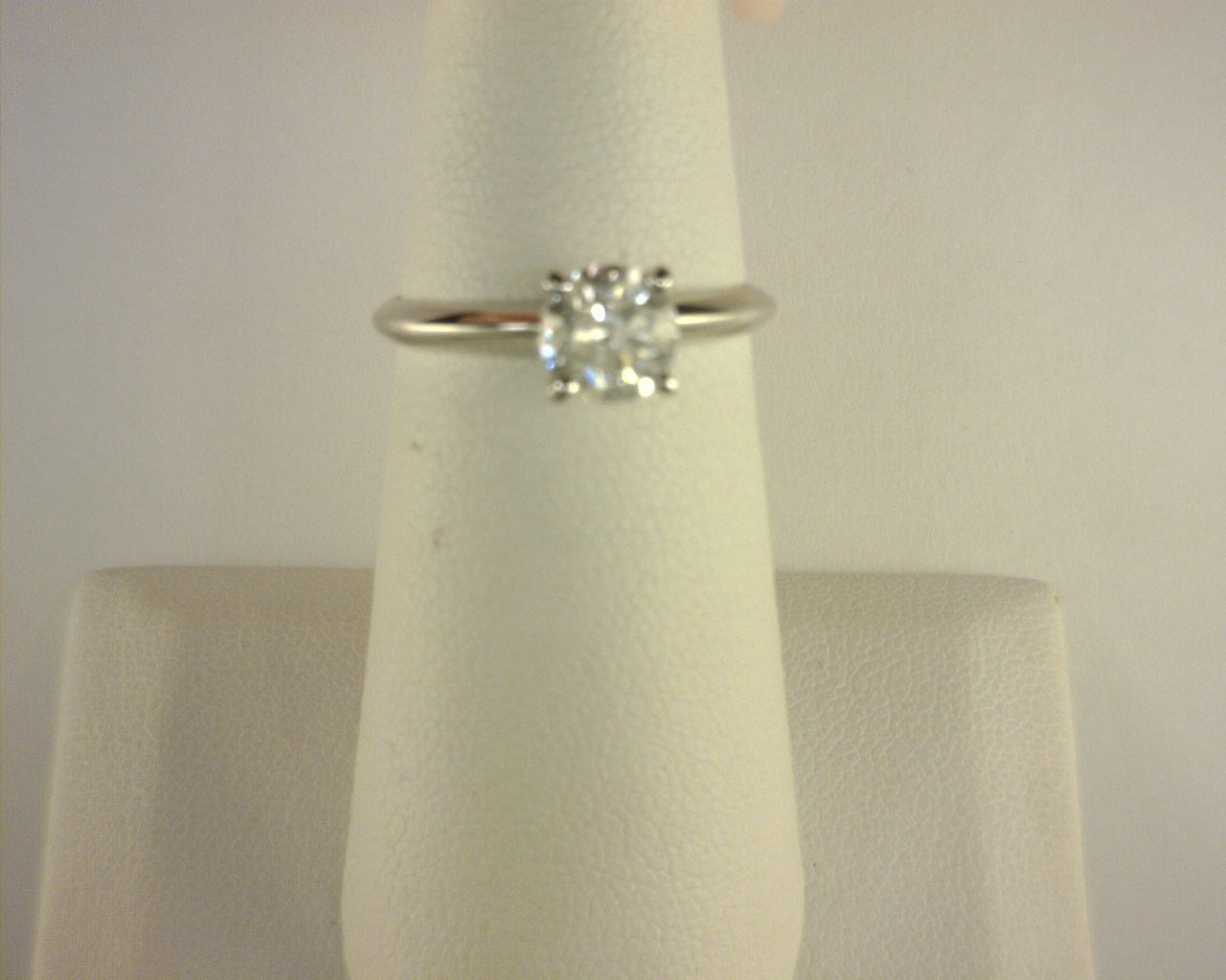 1 CARAT DIAMOND ROUND SPECIAL 14KT