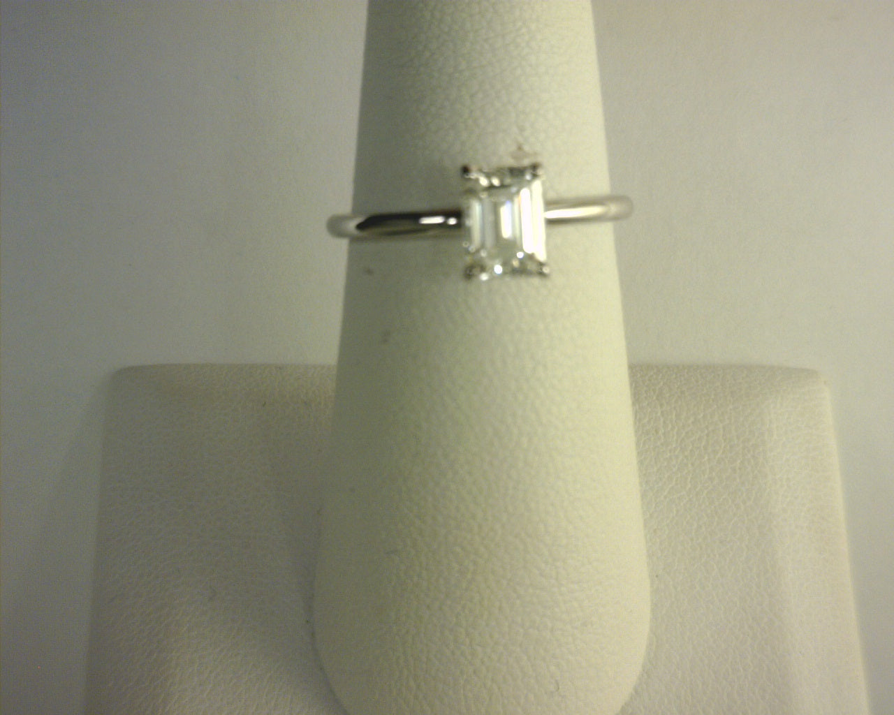 Diamond Solitaire Ring Emerald 14K White Gold
