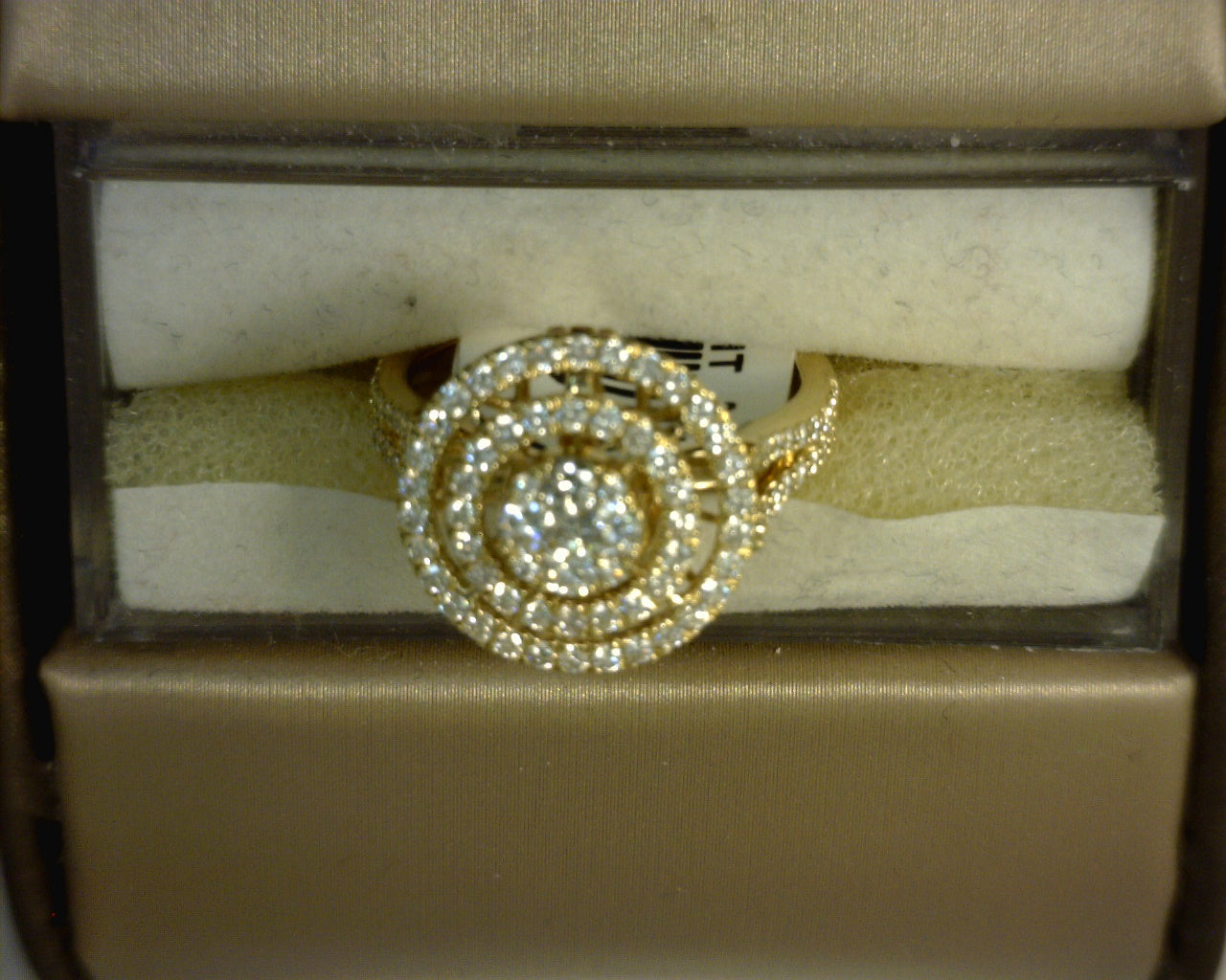 Lady's Yellow 14 Karat Cluster Fashion Ring Size 7 With 95=1.00Tw Round G/H Si2 Diamonds
