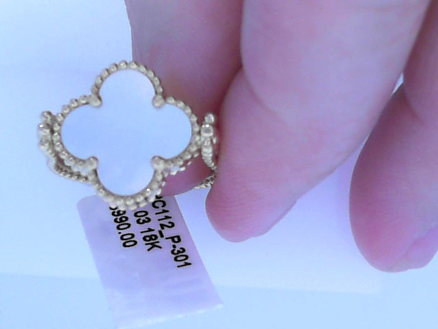 18K DIAMOND RING .03CTW
