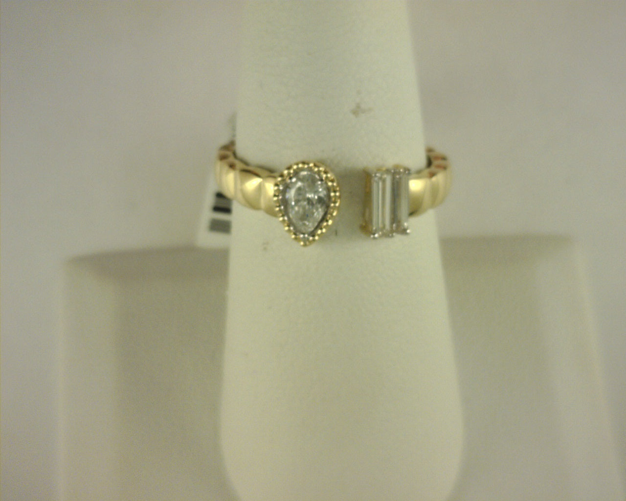 Heera Moti Diamond Ring 14K Yellow Gold