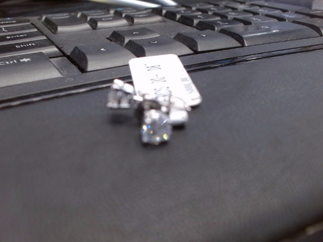WHITE GOLD<br>1.07 CARAT STUDS