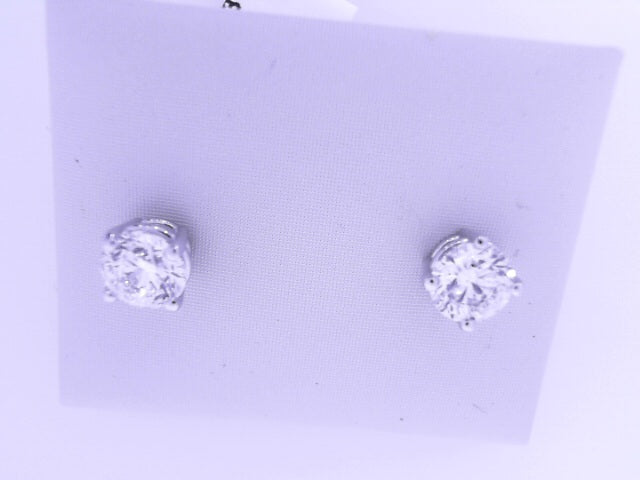 Diamond Stud Earring