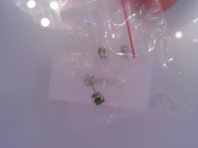 Diamond Stud Earring