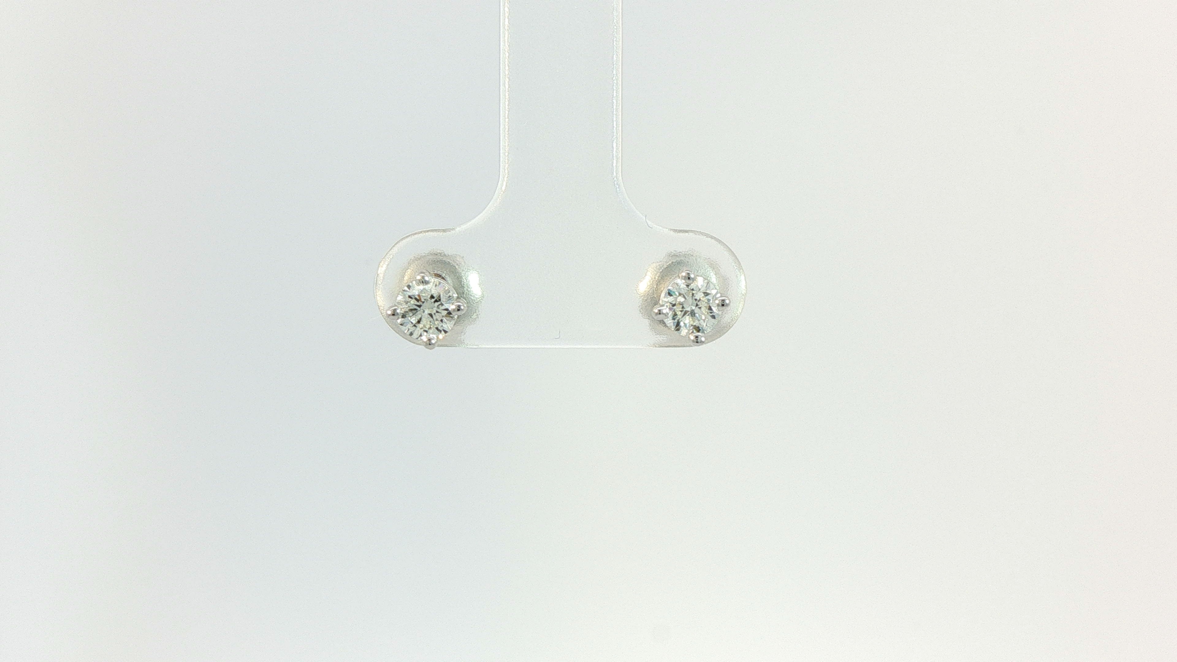Diamond Stud Earring