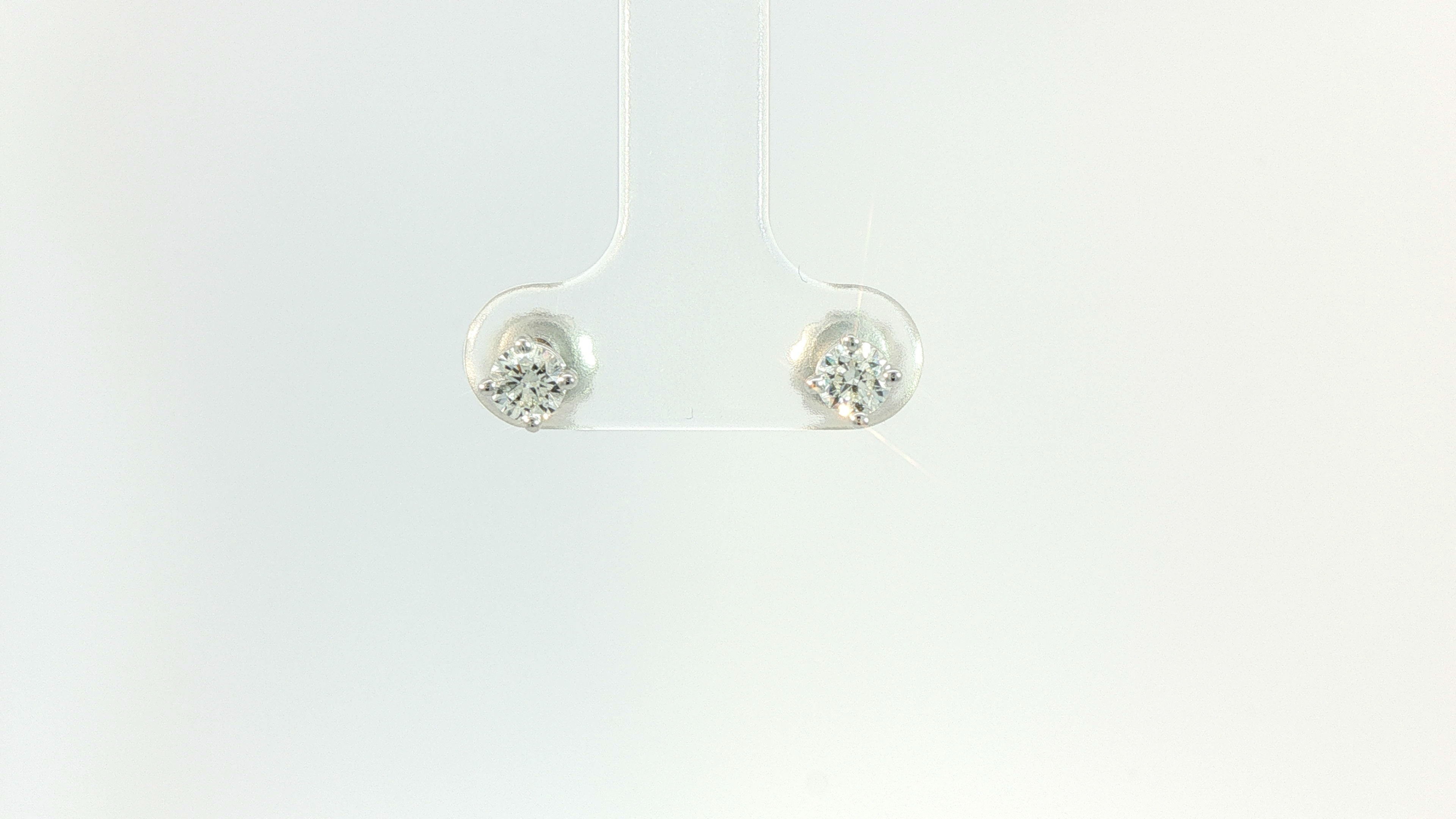 Diamond Stud Earring