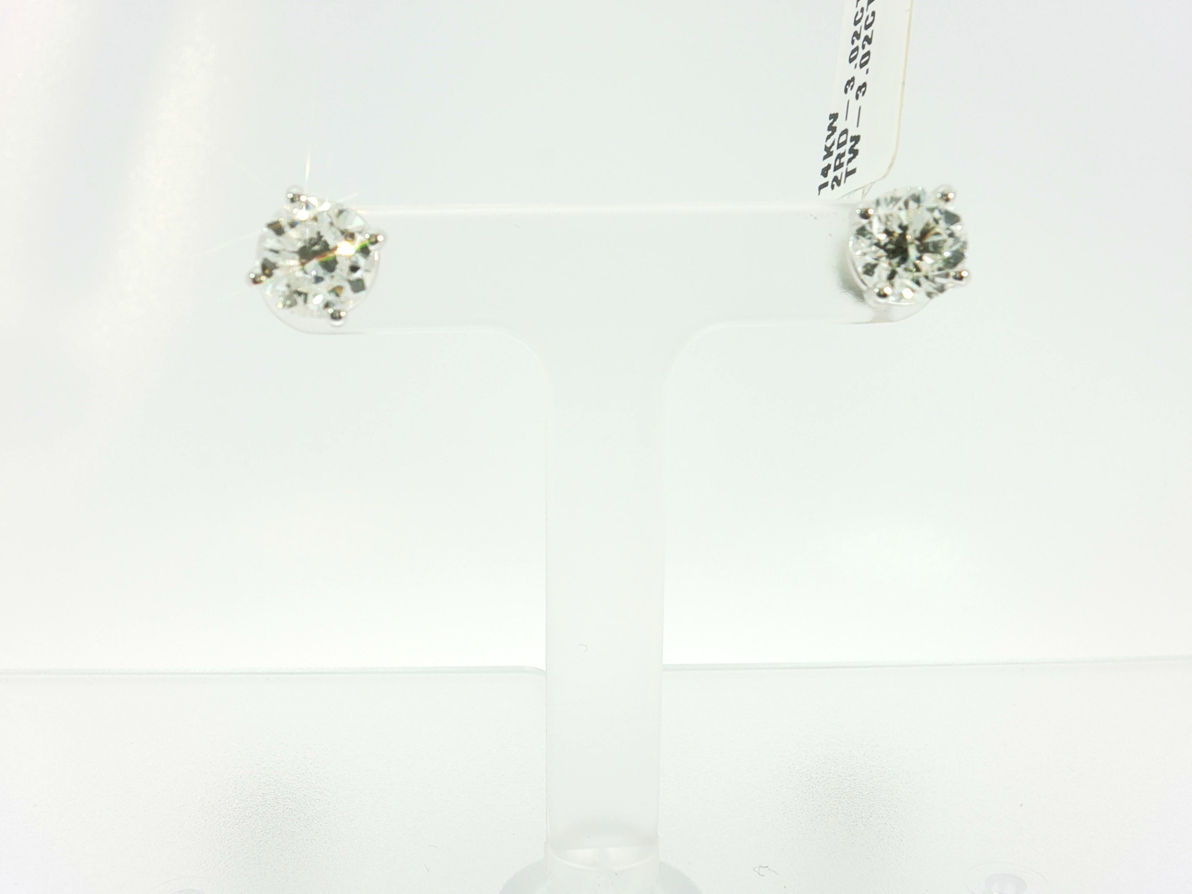 Diamond Stud Earring