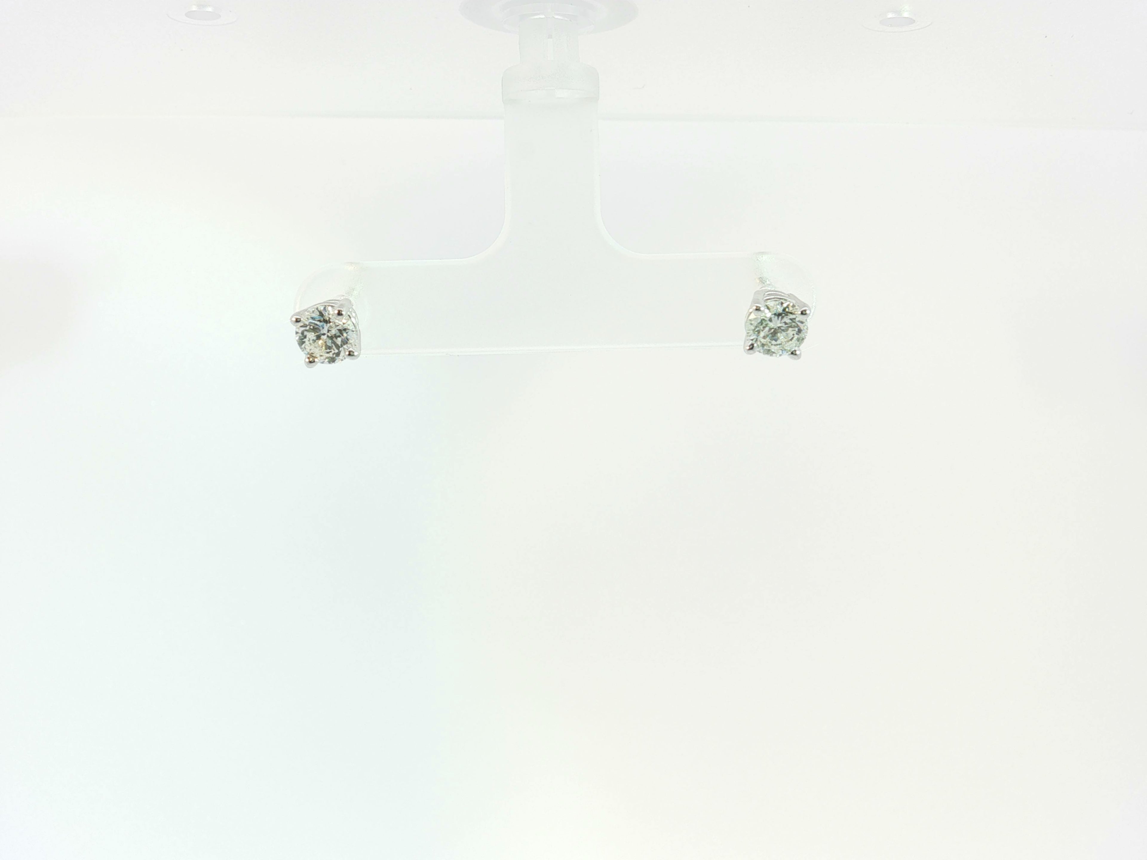Diamond Stud Earring