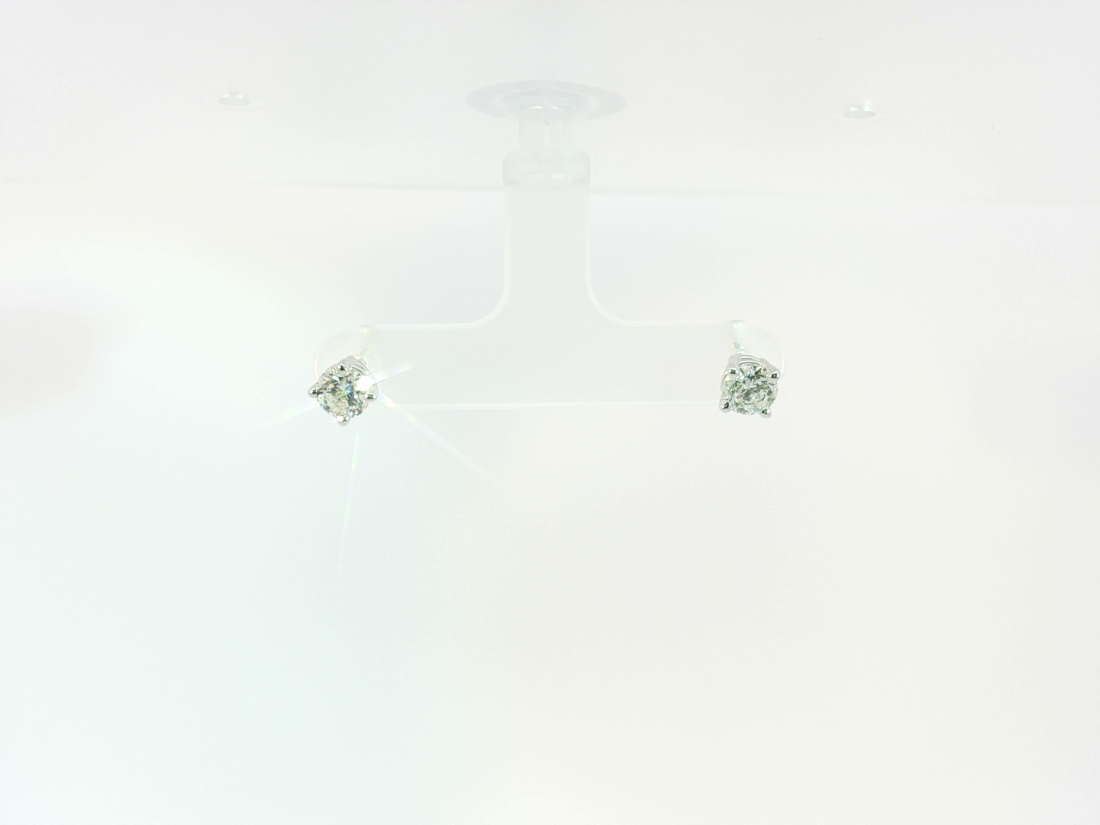 Diamond Stud Earring