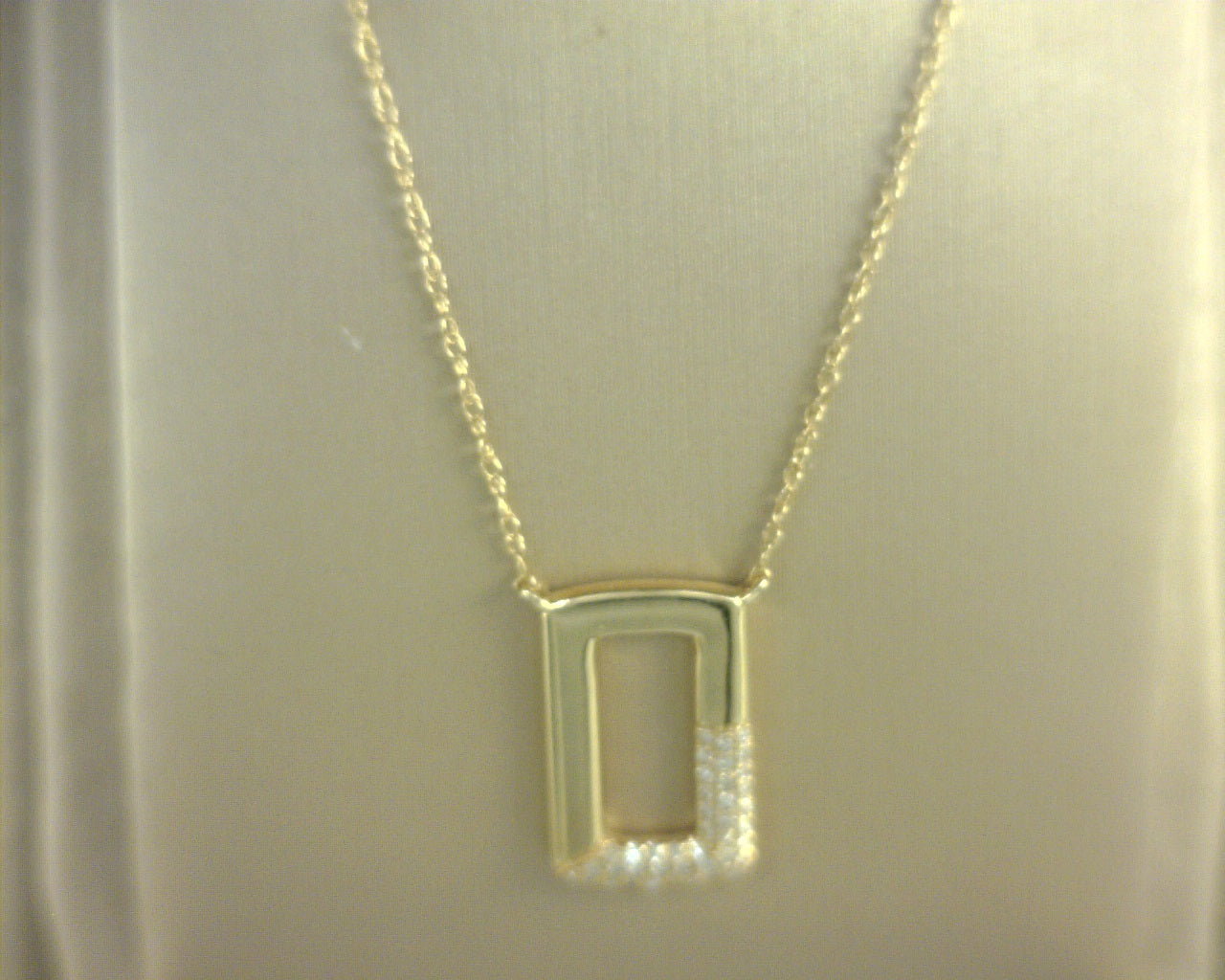 Diamond Pendant 10K Yellow Gold