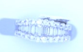 14 KARAT WHITE GOLD GRADUATING DIAMOND BAGUETT BAND 1.38 ctw