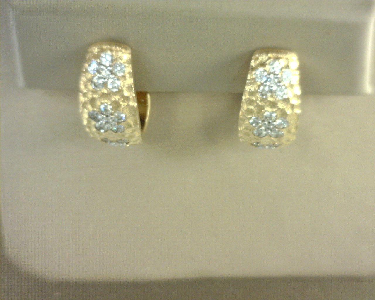 Diamond Earrings .93cttw 14K Yellow Gold