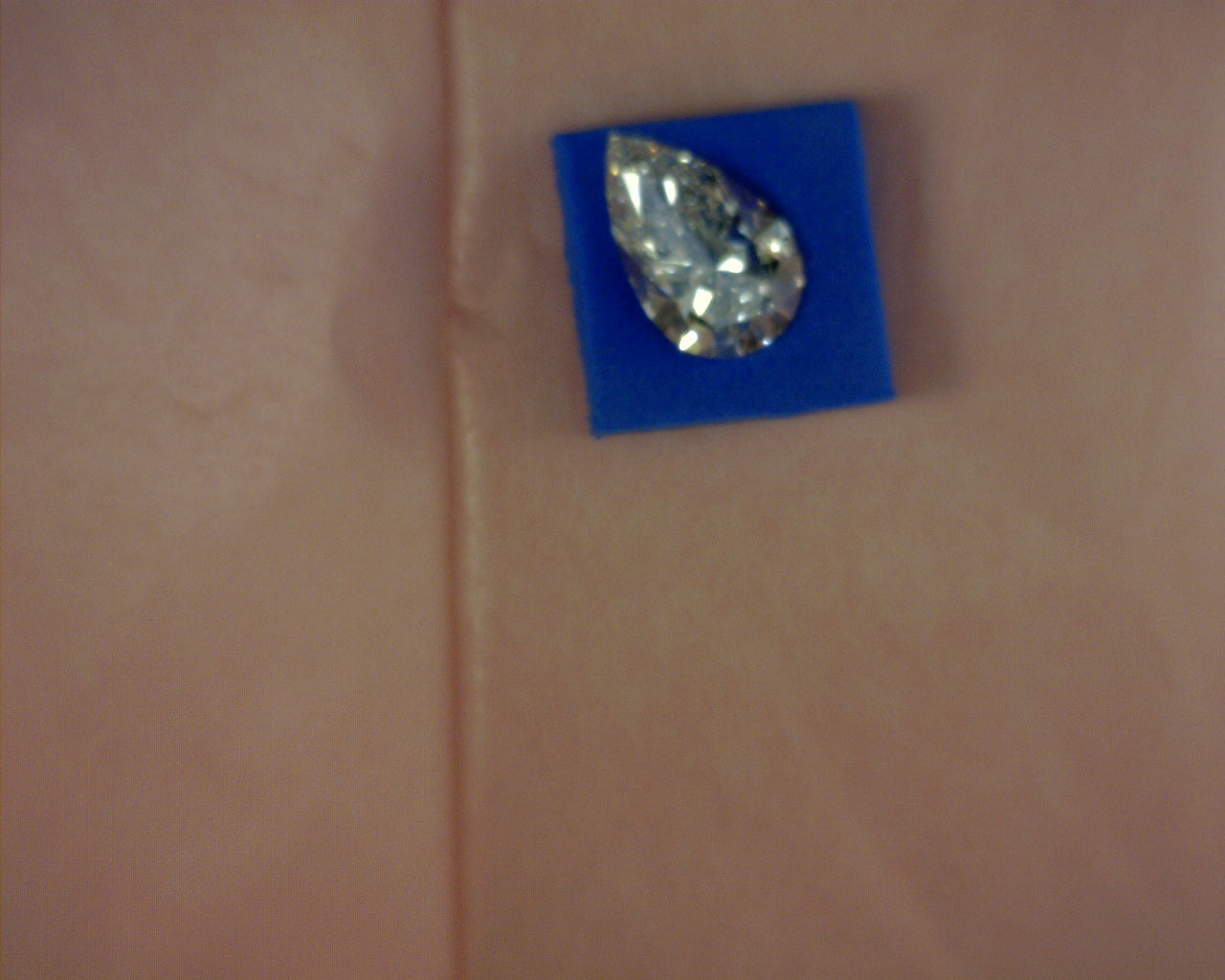 pear shape LAB diamond 3.01 e vs1 igi