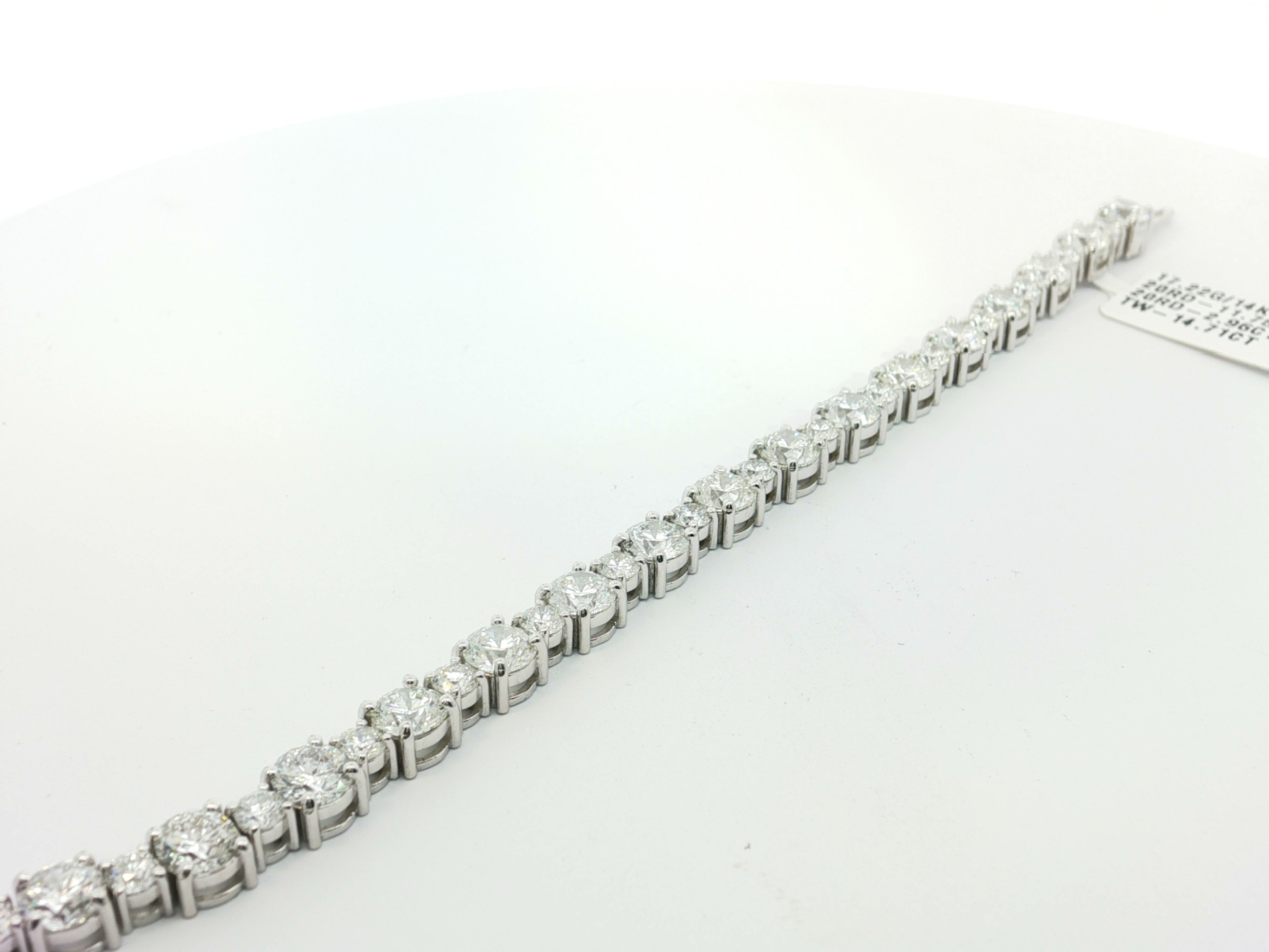 LAB GROWN DIAMOND ENGAGEMENT RINGS