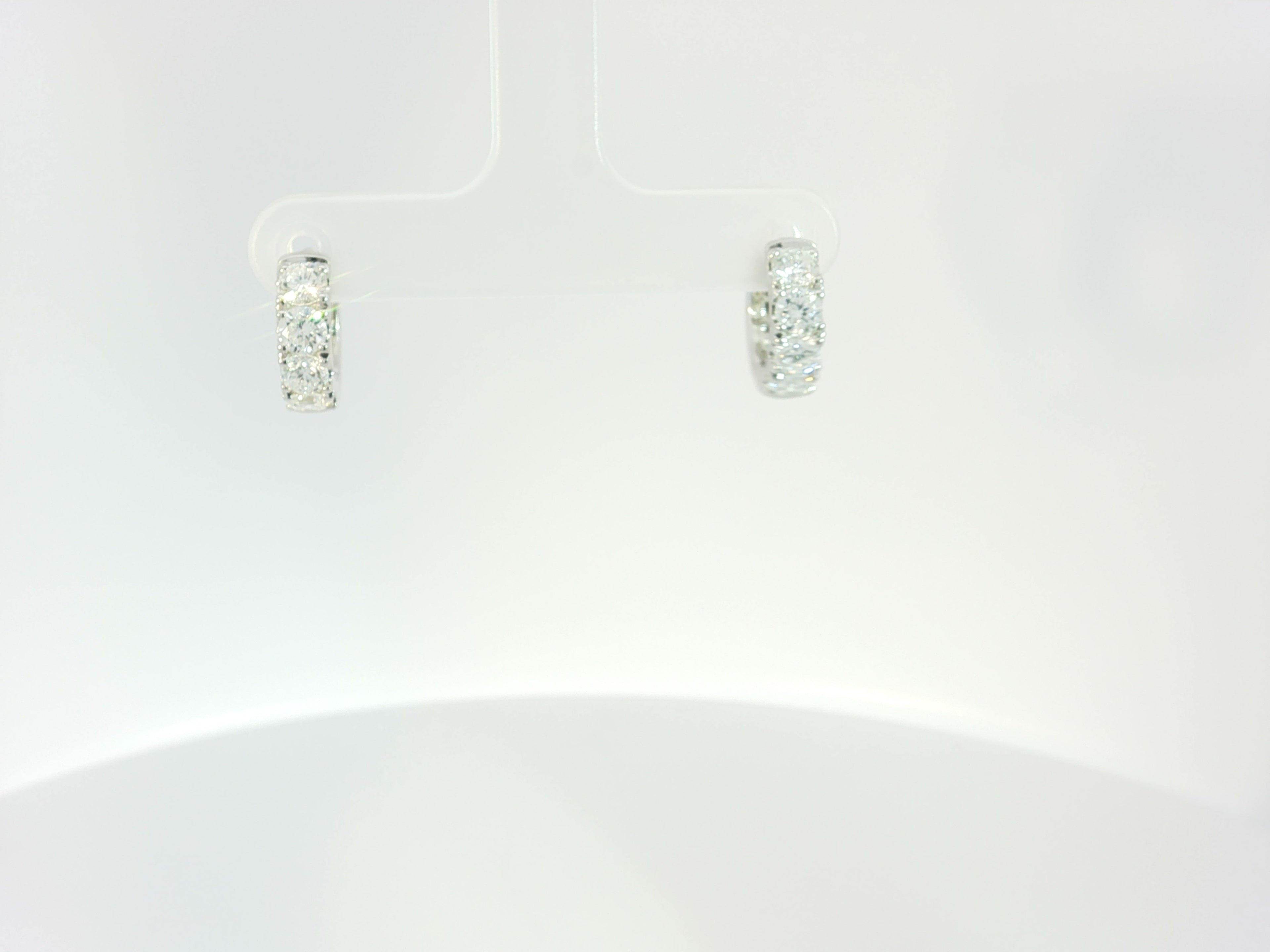 LAB GROWN DIAMOND PENDANTS