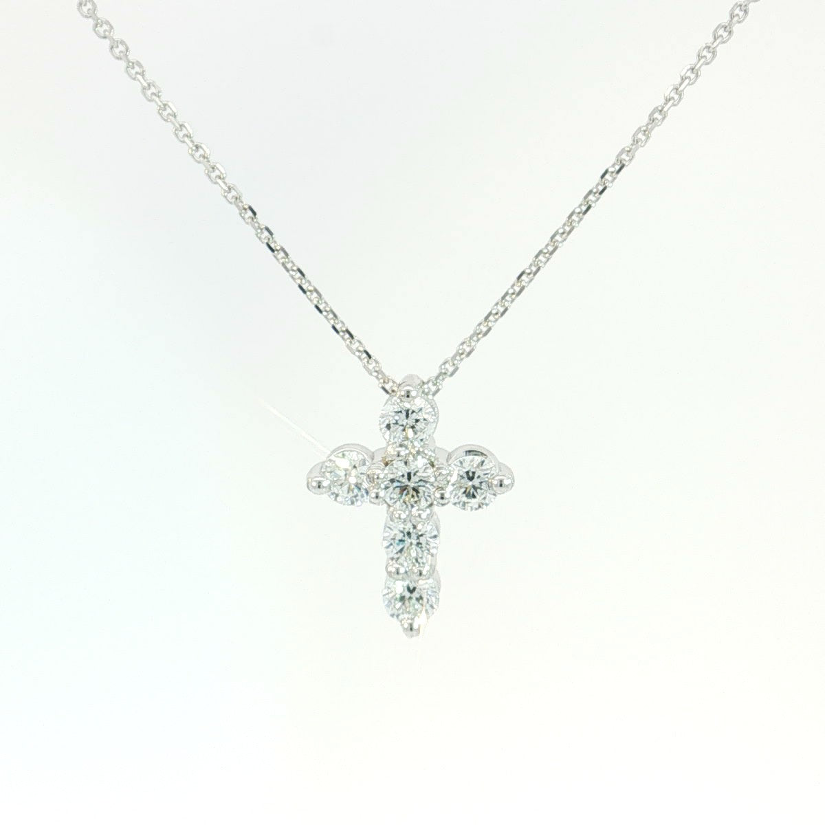LAB GROWN DIAMOND PENDANTS
