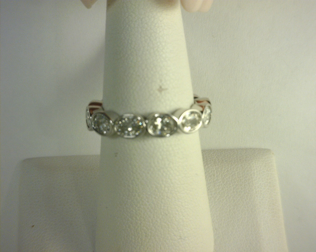 Lab Diamond Band Oval 2.5ct 14K White Gold