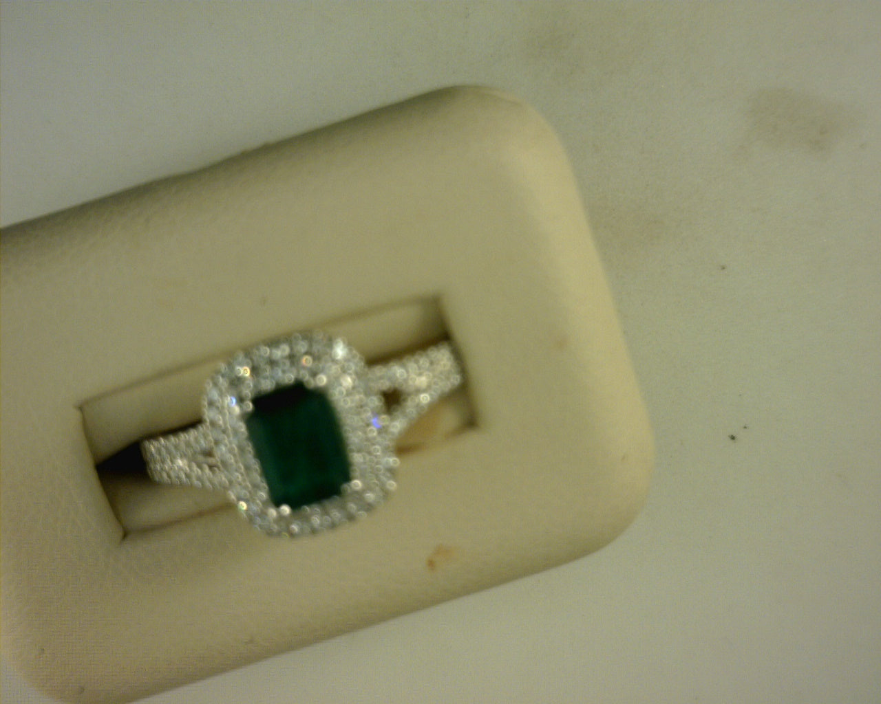 LEVIAN 14KT WG RING .41DIAM .70NE