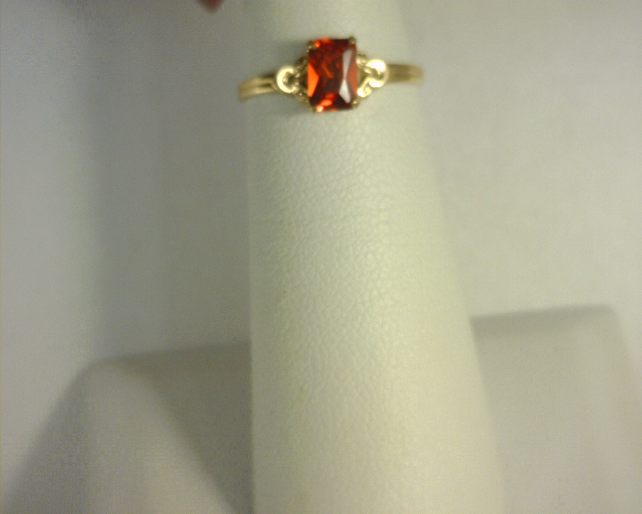 Kiddie Kraft Simulated Garnet Ring 10K Yellow Gold