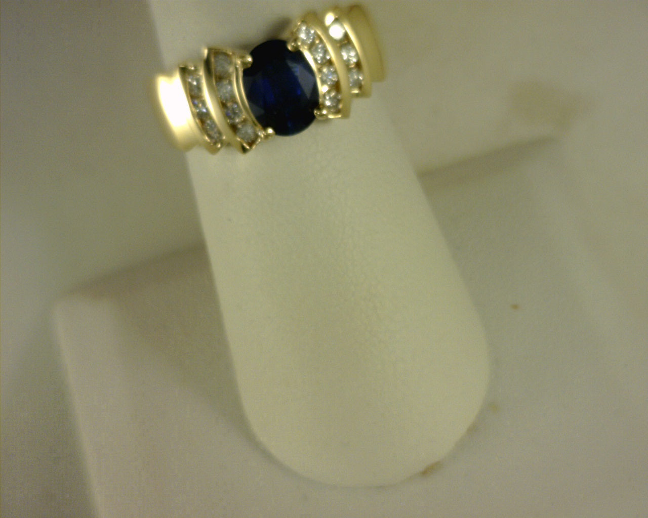 18kt Sapphire and Diamond ring