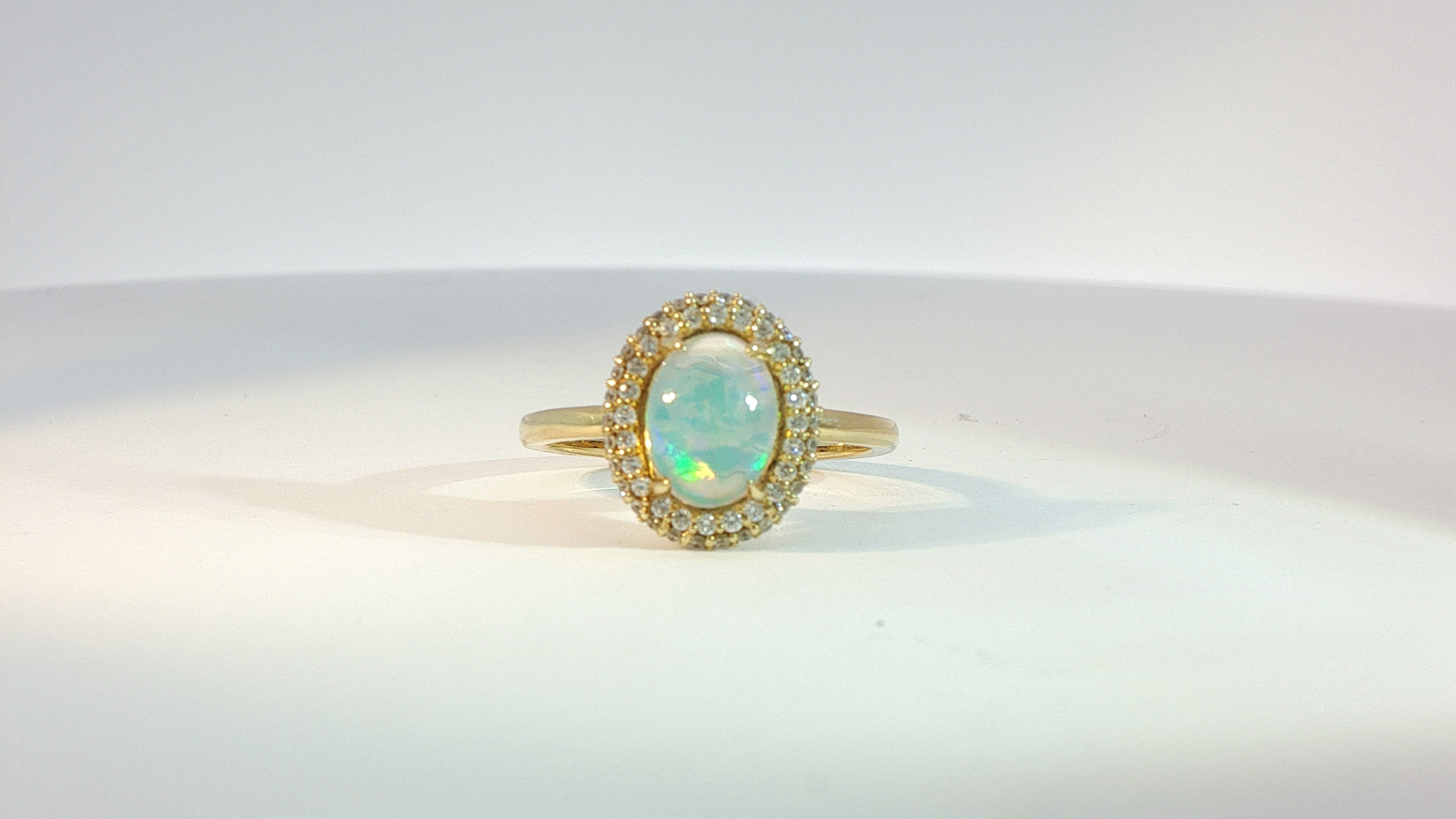 Diamond and Opal Ring 14K Yellow Gold .25ct Diam; 1.01ct OP