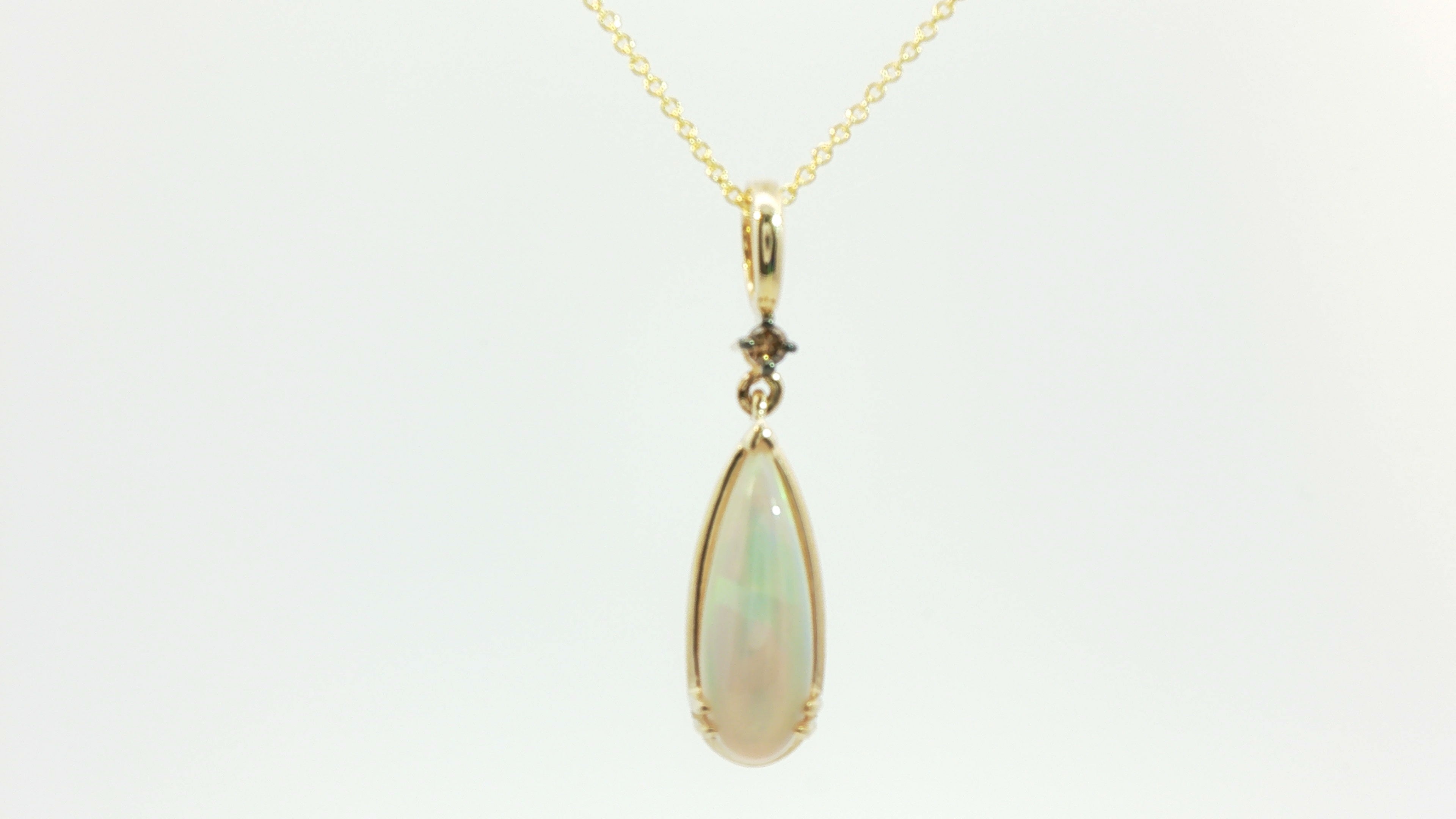 14K HONEY GOLD NEOPLOLITAN OPAL 1CT WITH CHOCOLATE DIAMOND