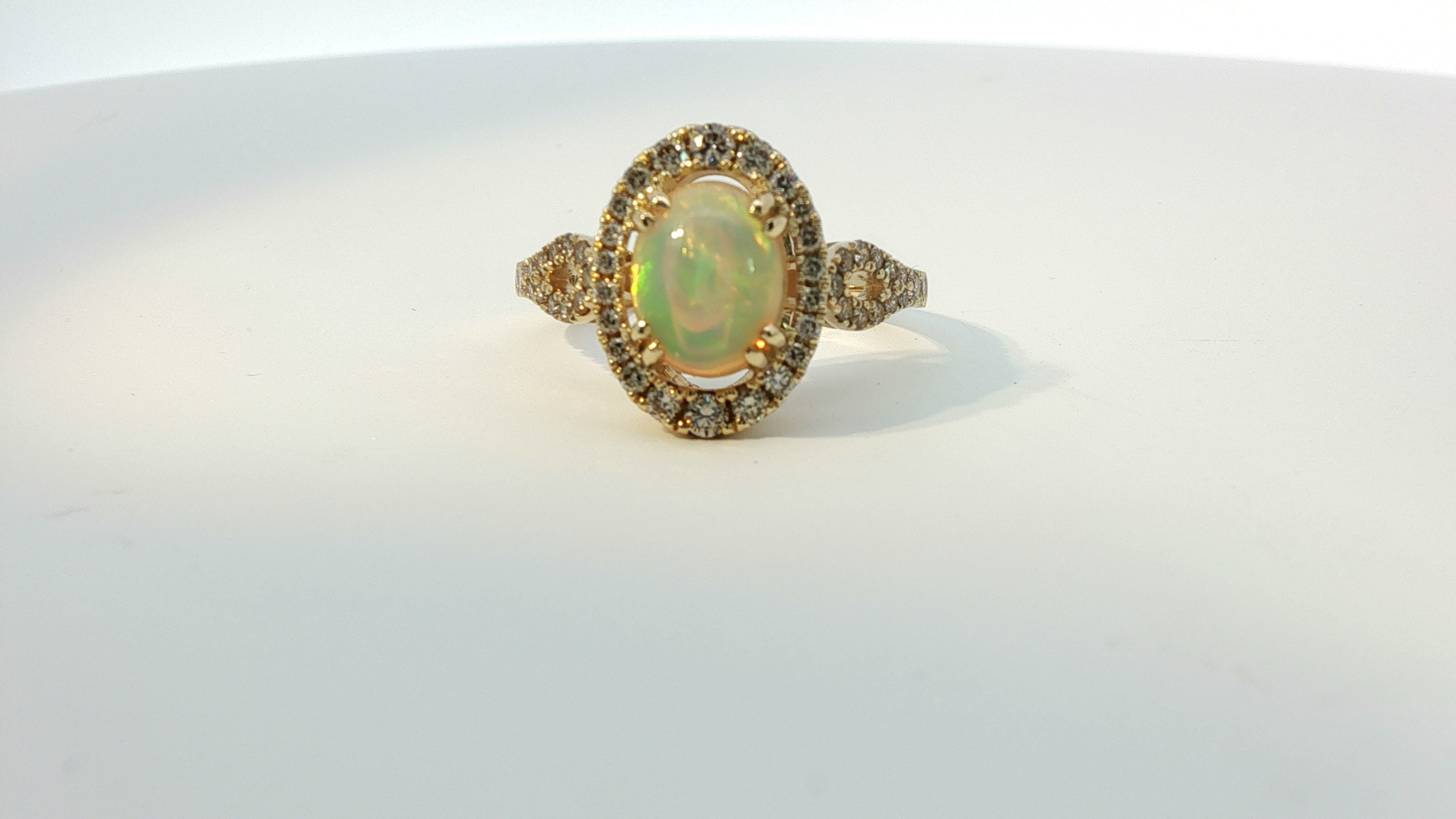 14KT HONEY GOLD NEOPOLITAN OPAL 1 CTS