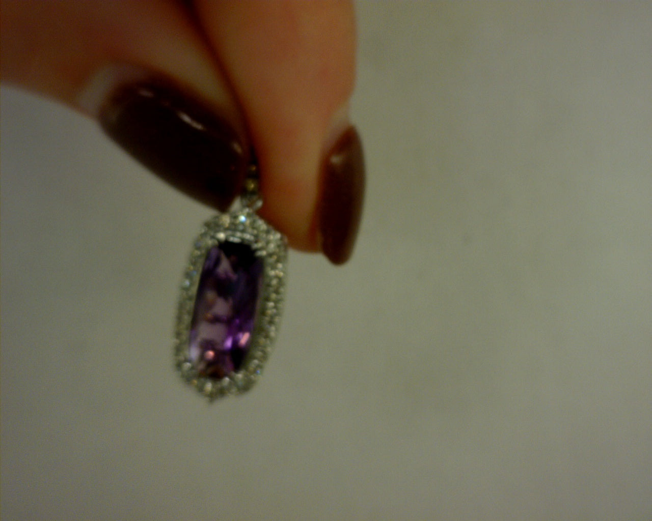 14k vanilla gold  1 1/8 ct grape amethyst, 1/20cts chocolate and nude diamonds