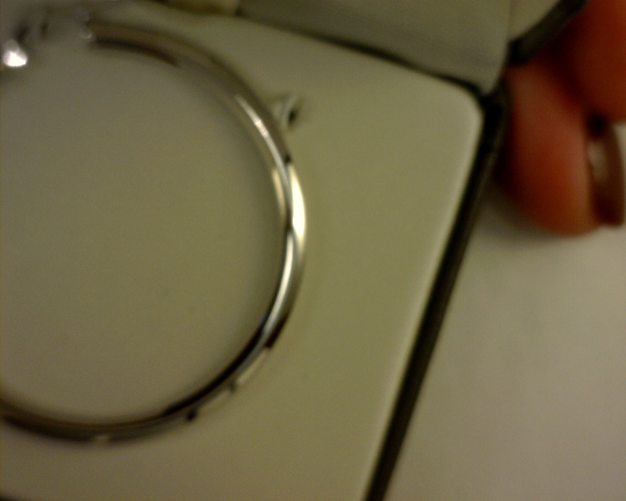 14k white gold 3x40mm hoop