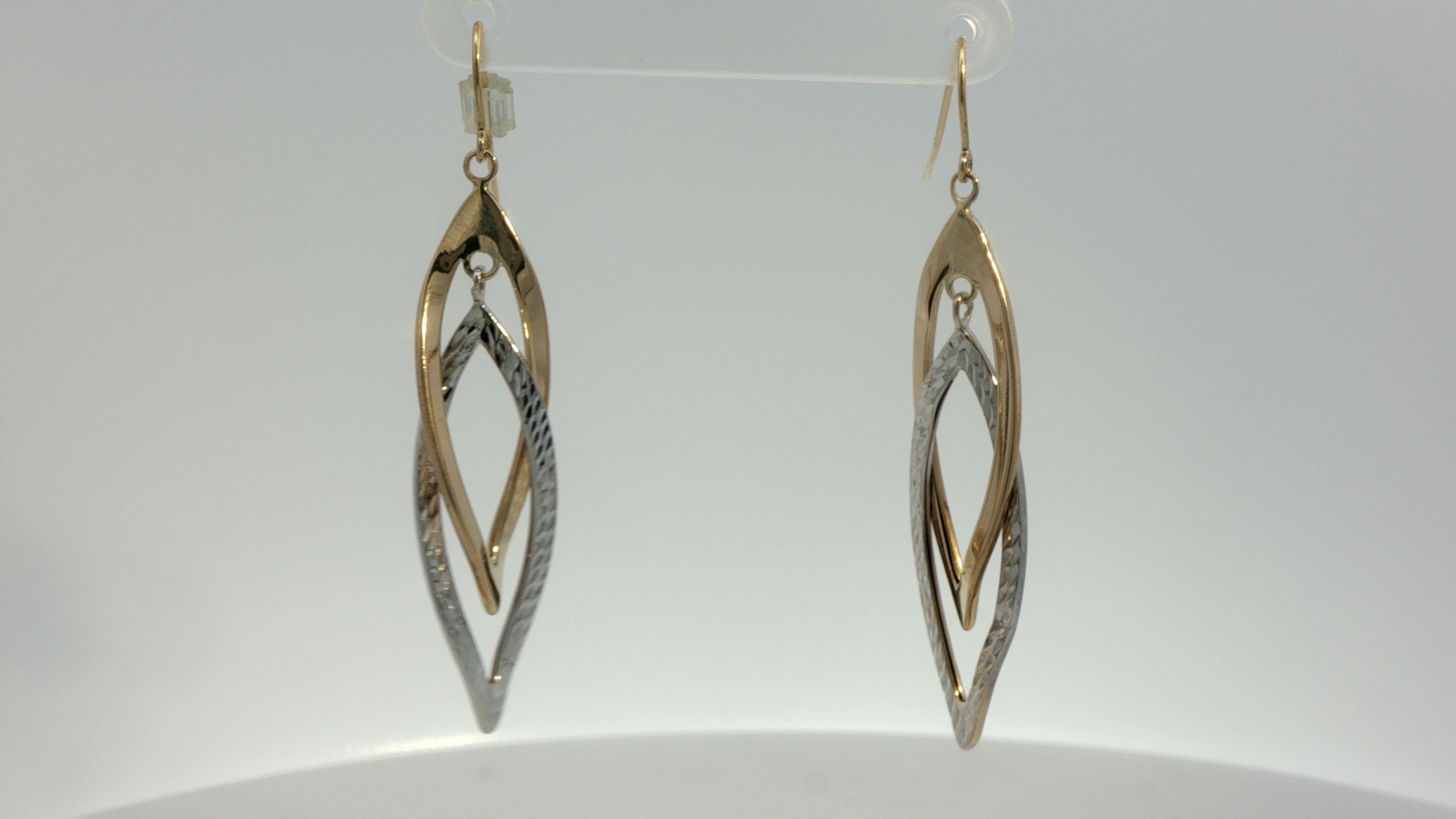 Precious Metal (No stones) Earring