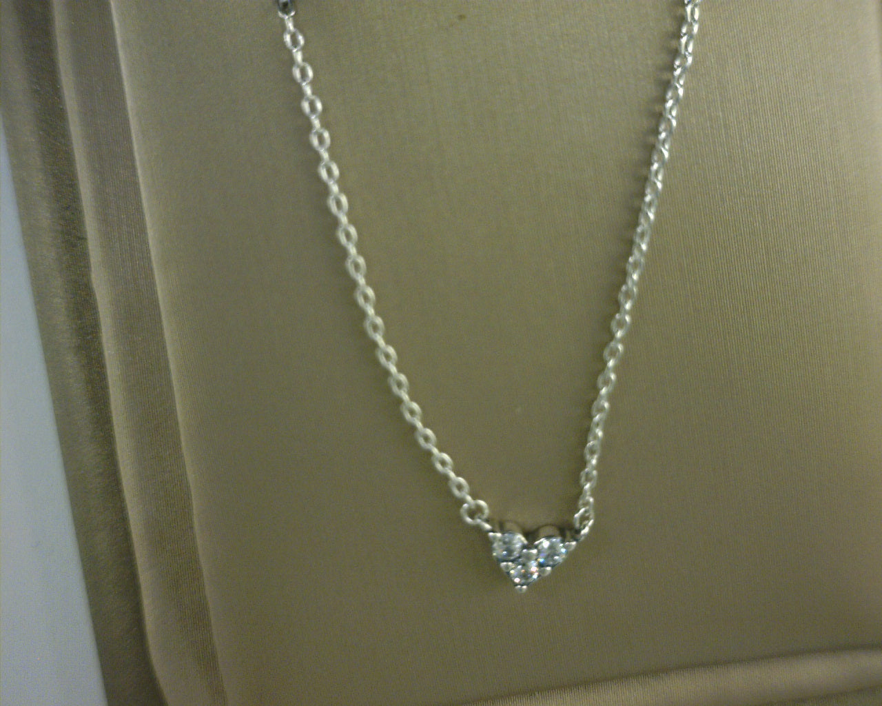 PANDORA NECKLACES/CHAINS