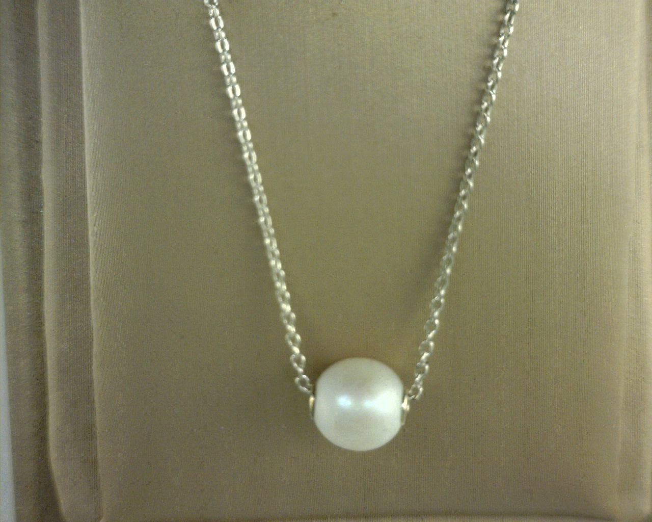 PANDORA NECKLACES/CHAINS