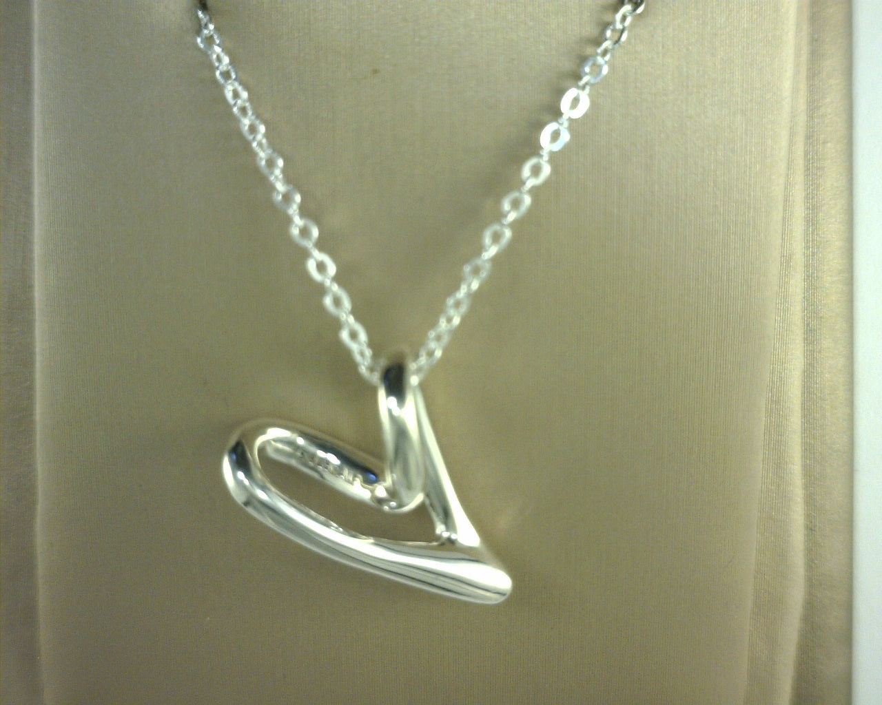 PANDORA NECKLACES/CHAINS