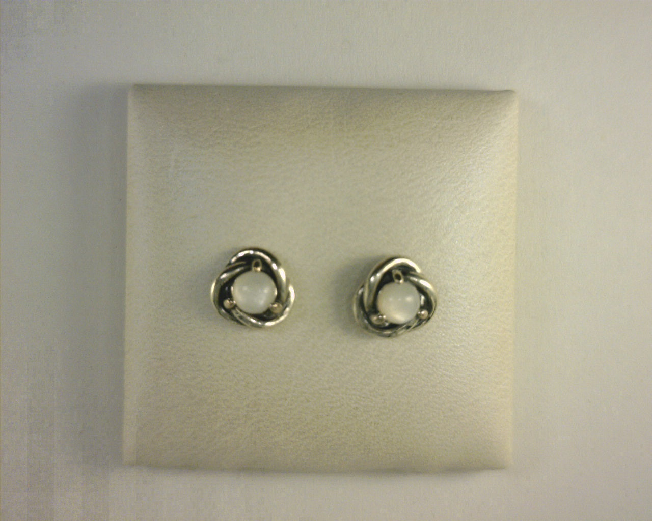 PANDORA EARRINGS