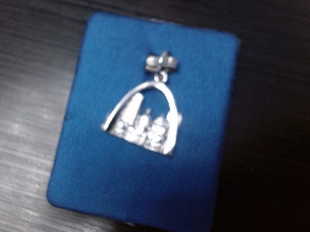 ST.LOUIS SKYLINE CHARM
