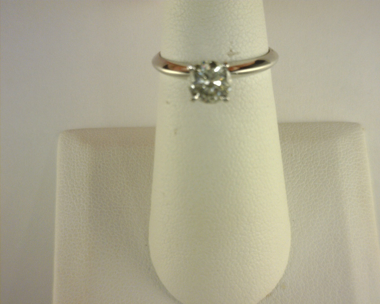 Diamond Solitaire Ring .94ctt Round 14K White Gold