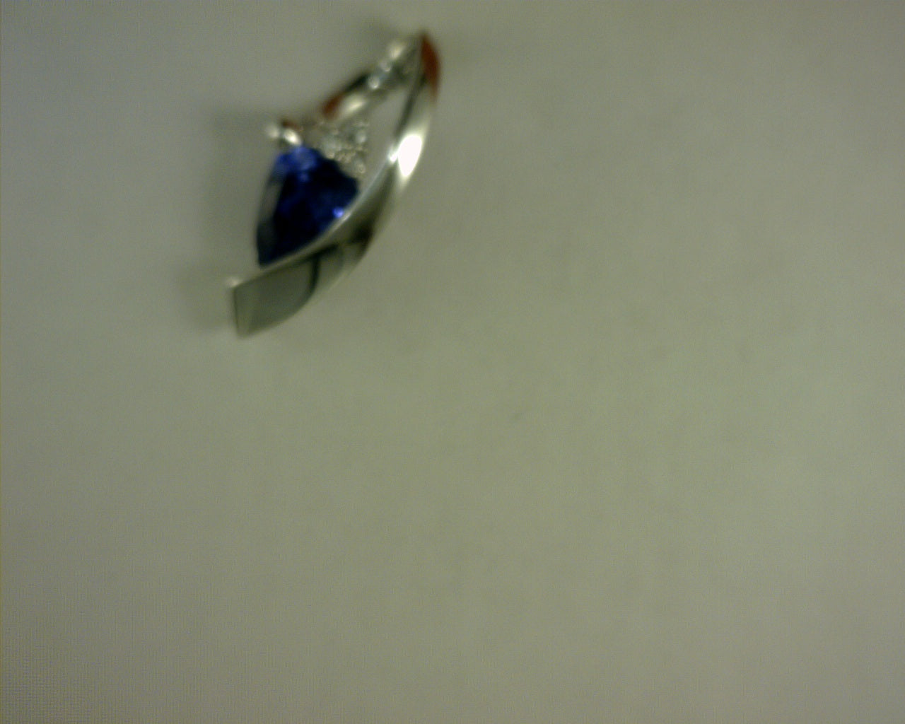 10 KARAT WHITE GOLD TANZANITE TRILLION SLIDE TANZ 1.80CARAT DIAMOND .03 TCW