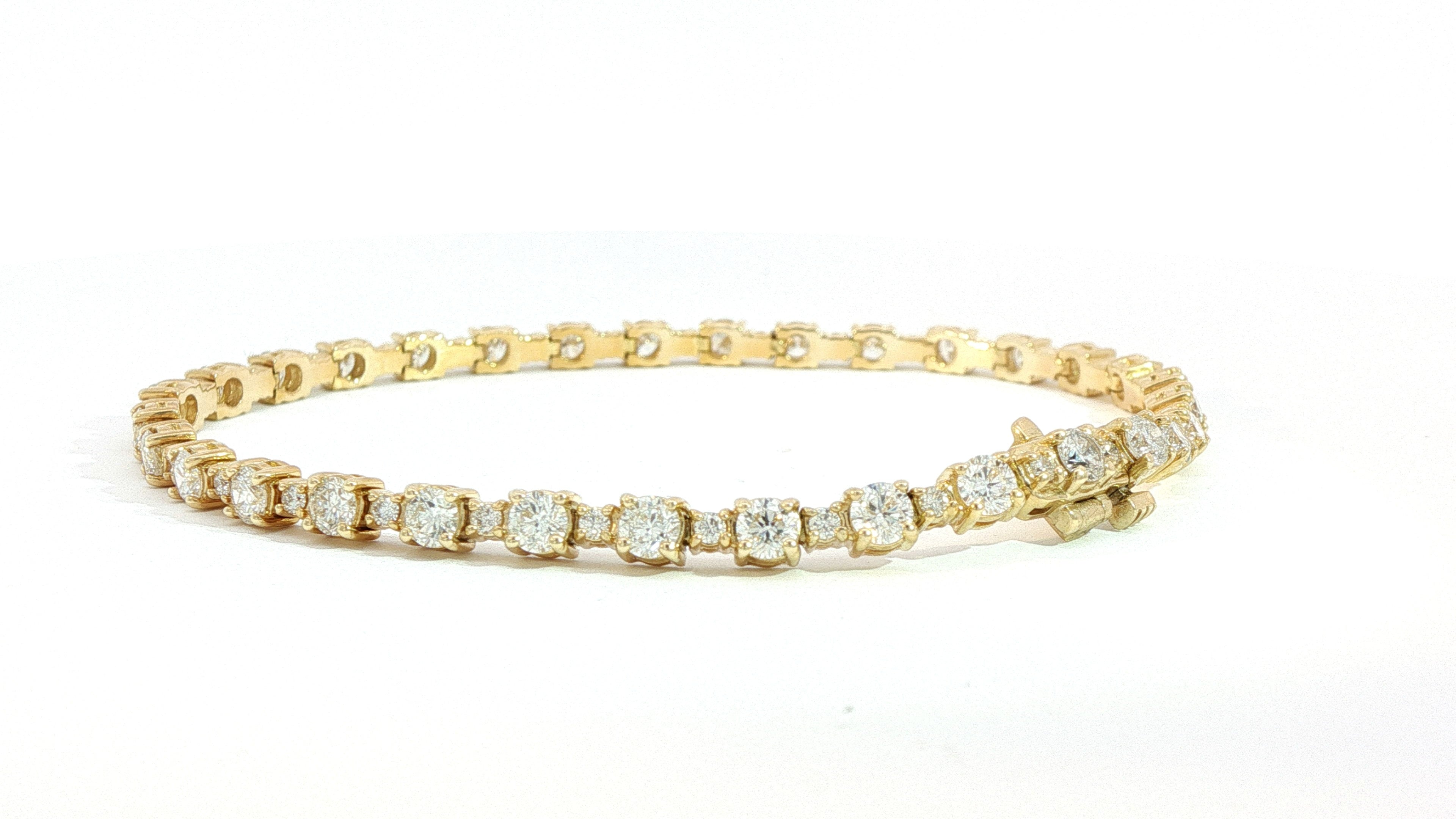 14KT YELLOW GOLD 4.18 CARAT DIAMOND TENNIS BRACELET