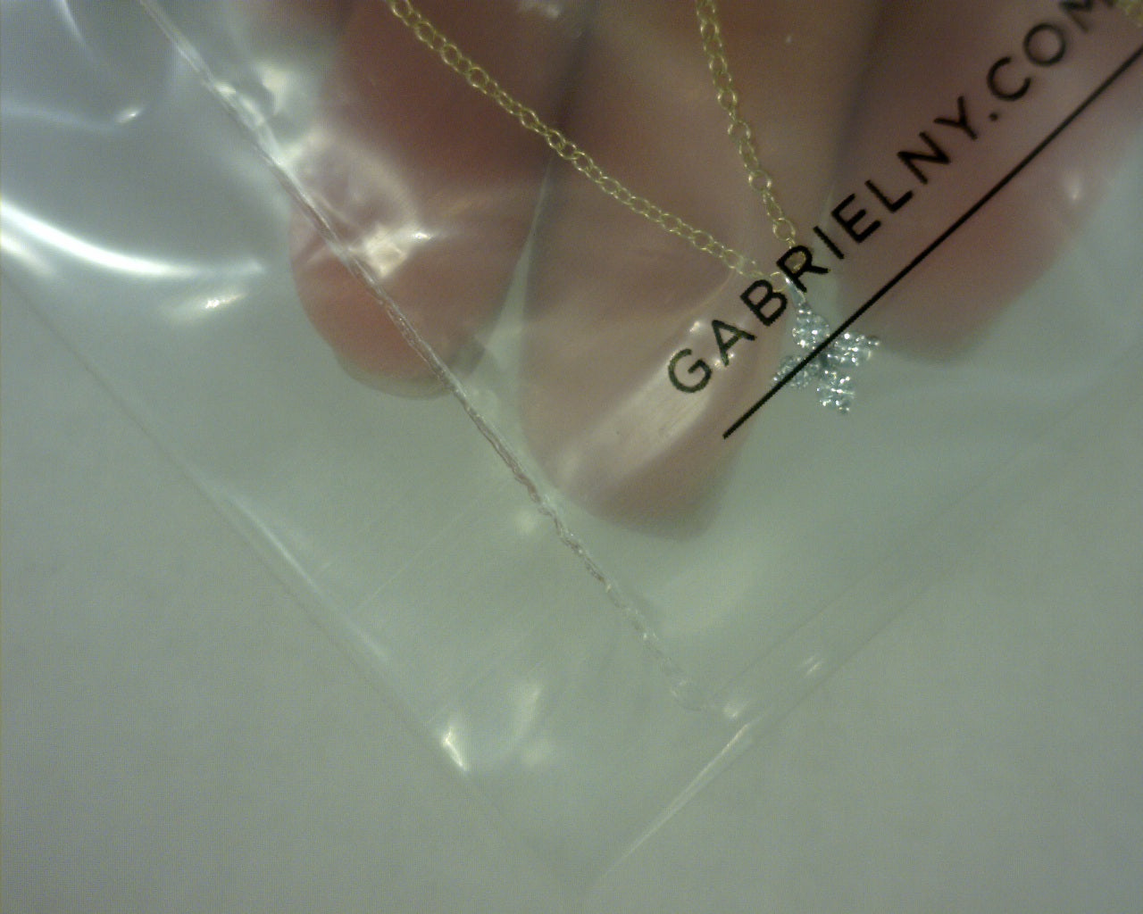 #S2159256 14 KT YELLOW AND WHITE GOLD DIAMOND FLOWER SHAPE PEND