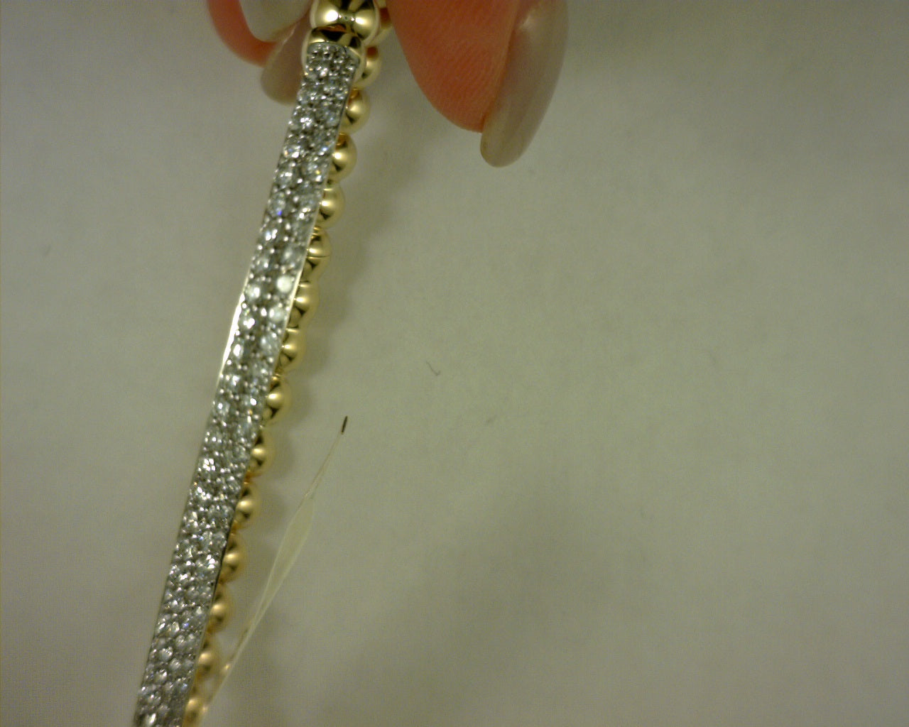 #S2166632  14KT YELLOW GOLD DIAMOND BANGLE BUJUKAN