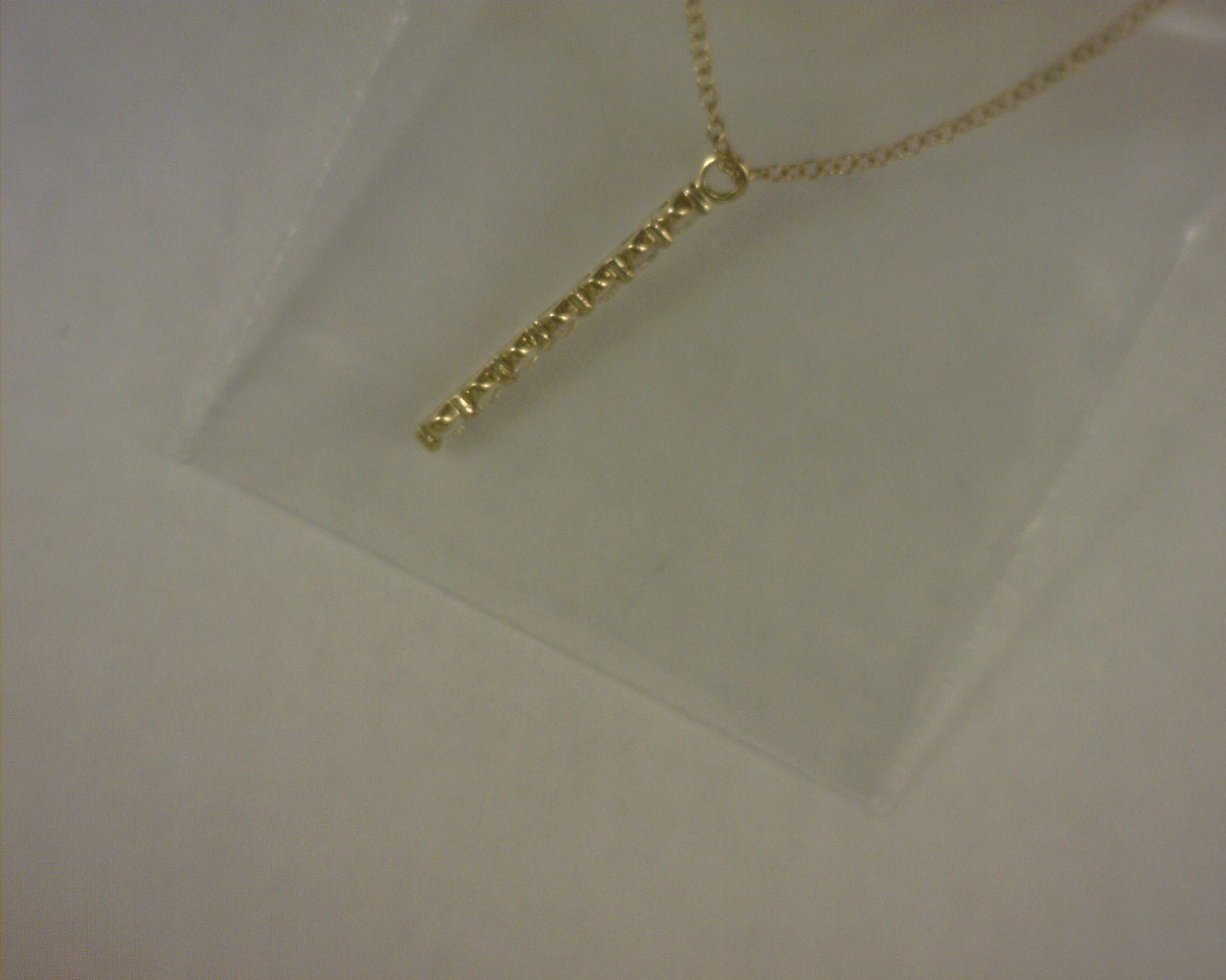 14KT YELLOW GOLD WHITE SAPHIRE BAR NECKLACE