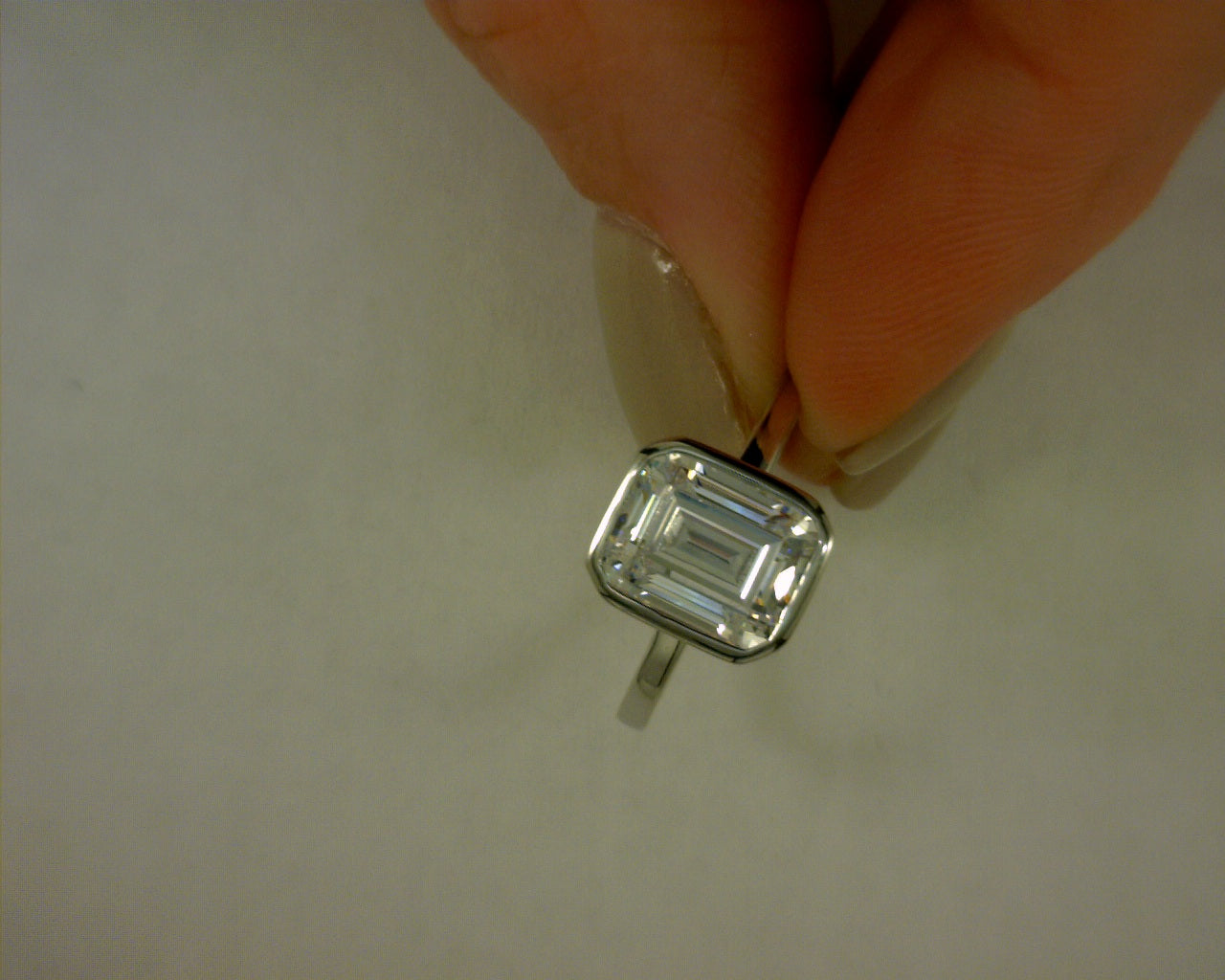 CL STERLING SILVER 2.62 CTW EMERALD CUT RING