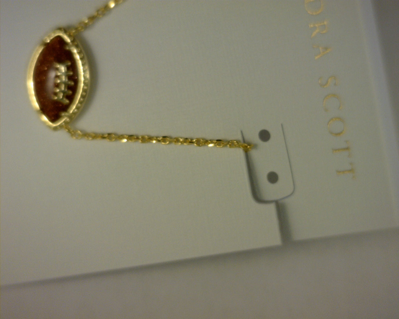 football short pendant necklace gold metal
